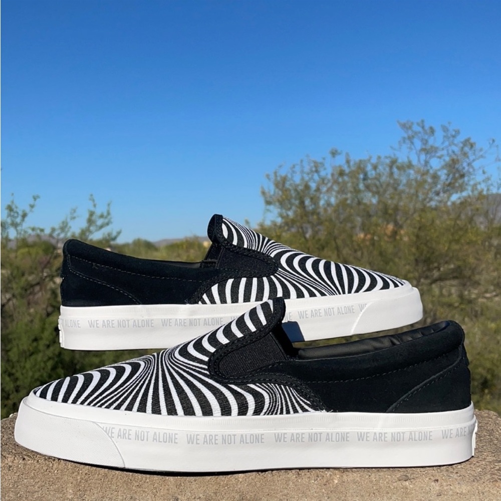 New Trippy Two Tone Psychedelic Converse One Star Slip On Sneakers